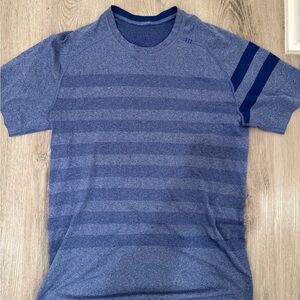 lululemon athletica Men's Heathered Blue Stripe Short-Sleeve Tee